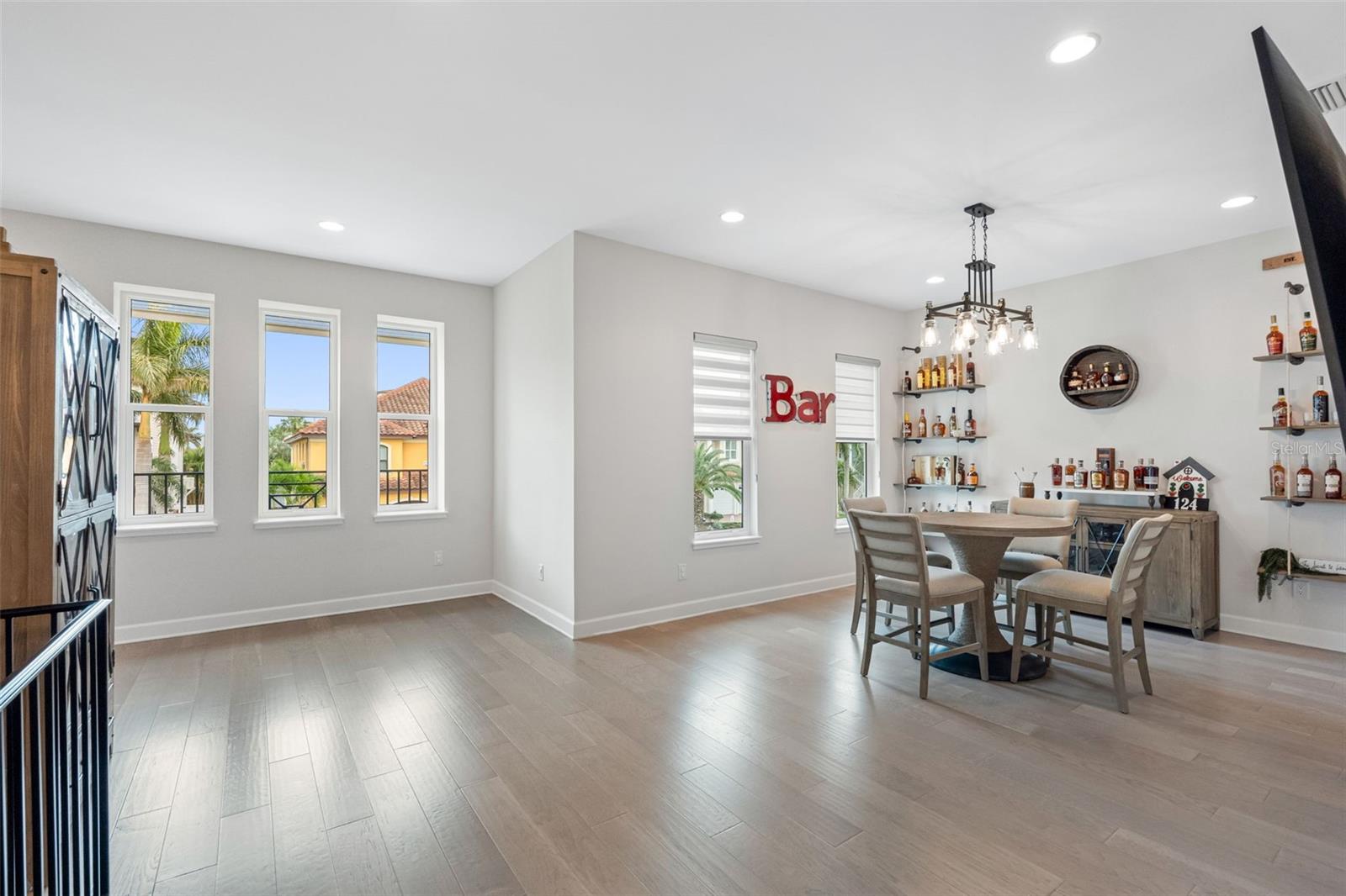 Image 30 of 98 For 124 Forest Hills Drive