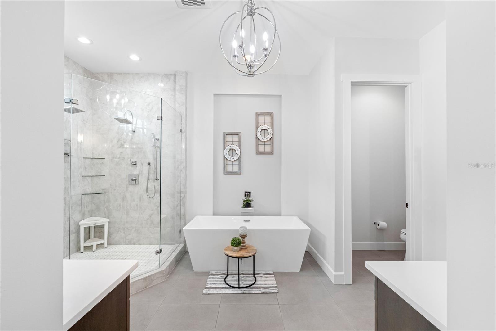 Image 46 of 98 For 124 Forest Hills Drive