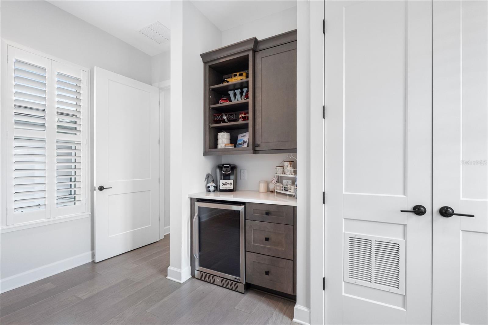 Image 50 of 98 For 124 Forest Hills Drive