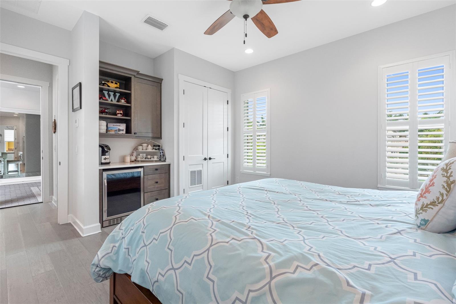 Image 53 of 98 For 124 Forest Hills Drive