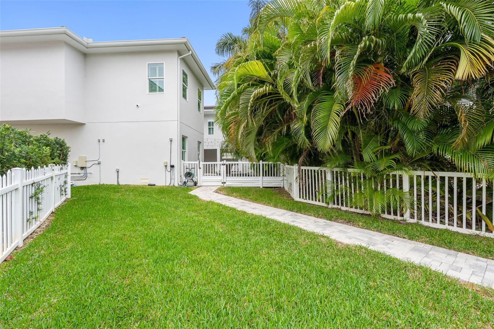 Image 60 of 98 For 124 Forest Hills Drive