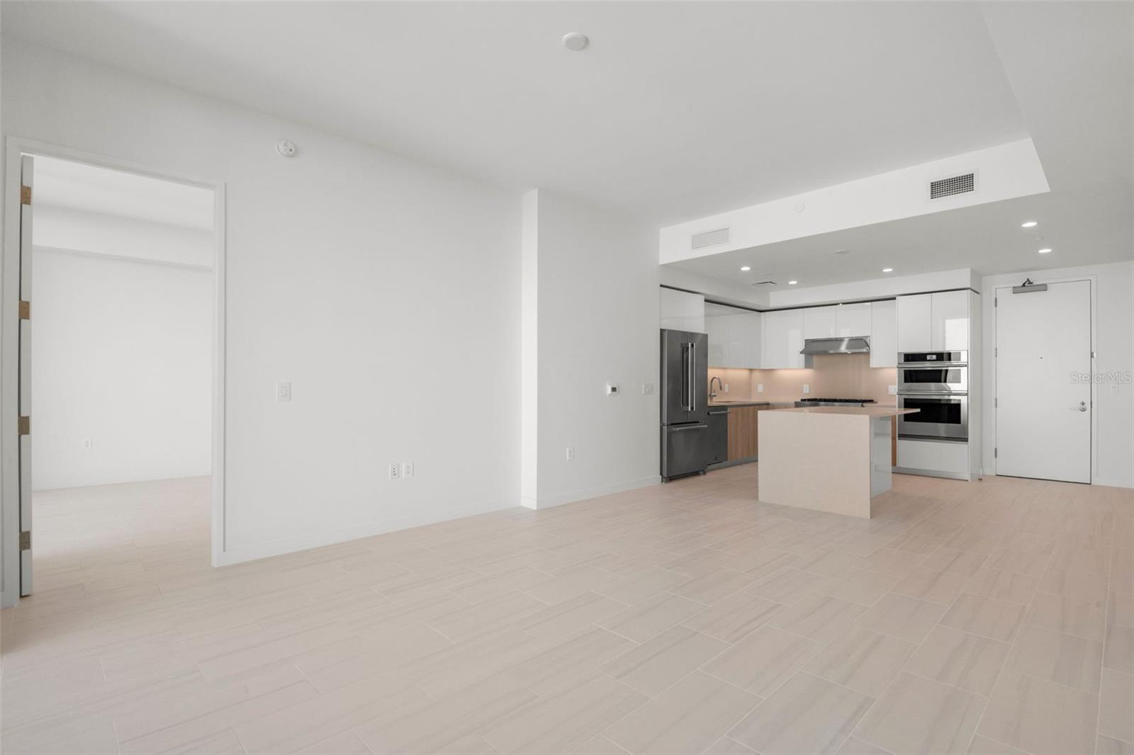 Image 15 of 65 For 400 Central Avenue 1109