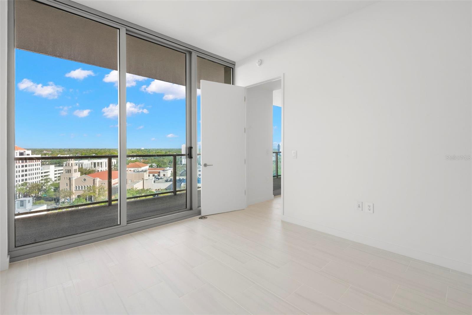 Image 25 of 65 For 400 Central Avenue 1109