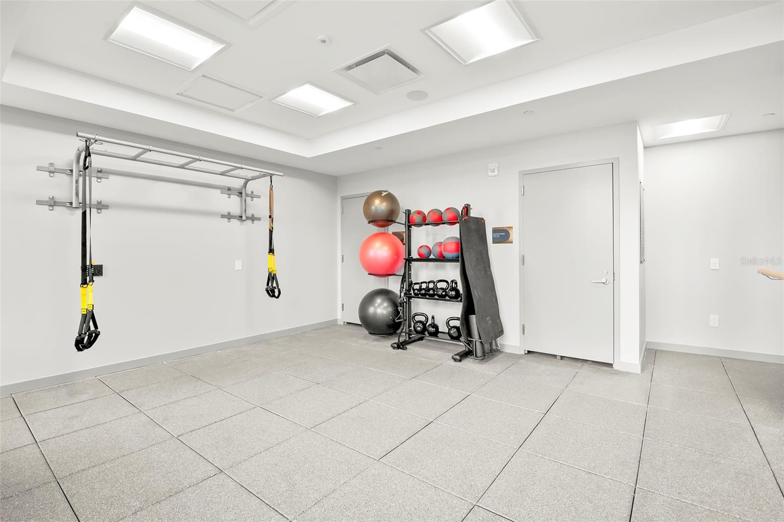 Image 46 of 65 For 400 Central Avenue 1109