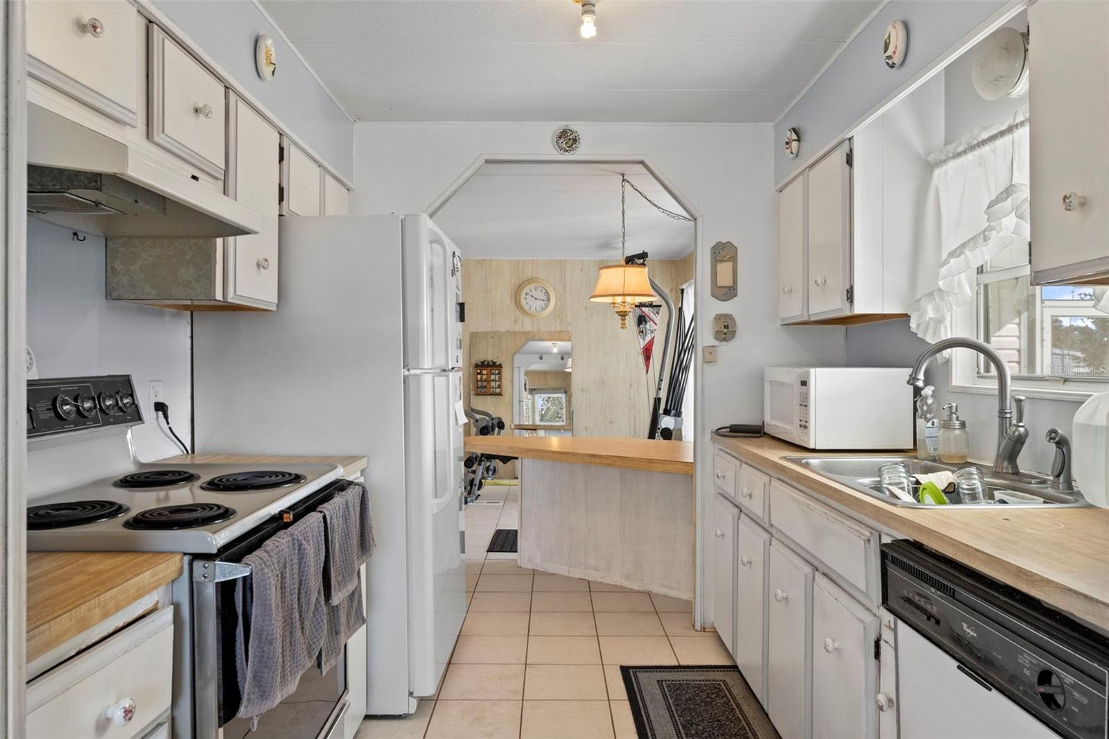 Image 15 of 33 For 12075 Walshwood Avenue