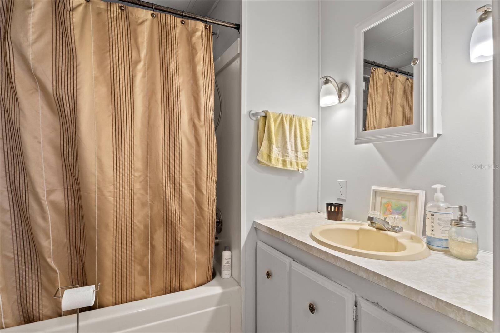 Image 22 of 33 For 12075 Walshwood Avenue