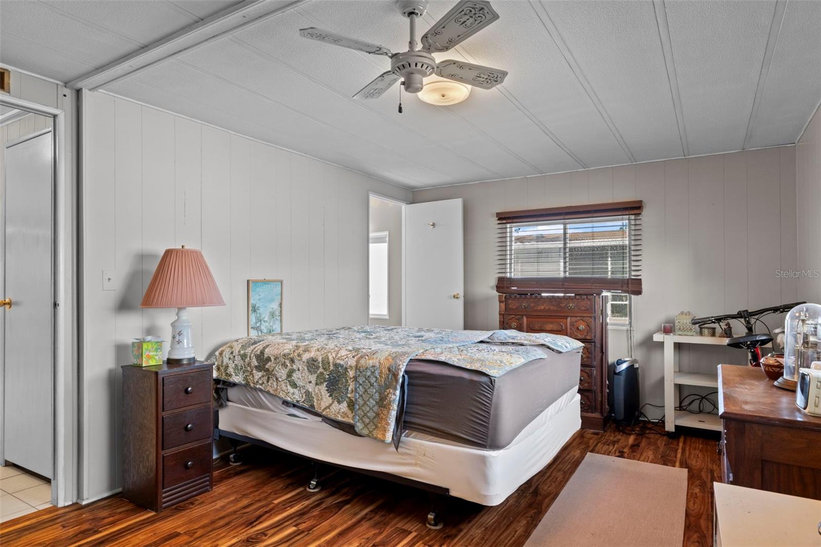 Image 25 of 33 For 12075 Walshwood Avenue