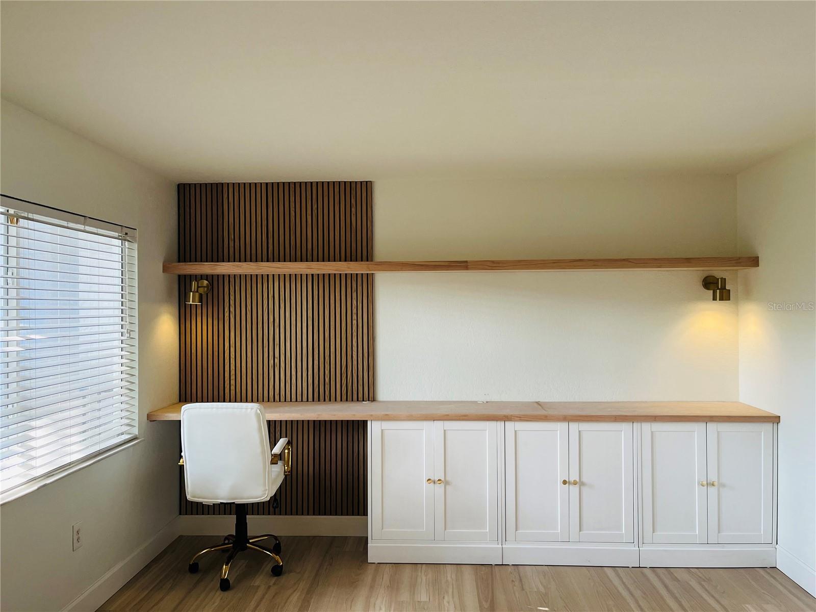 Image 3 of 13 For 3914 Neptune Street 27