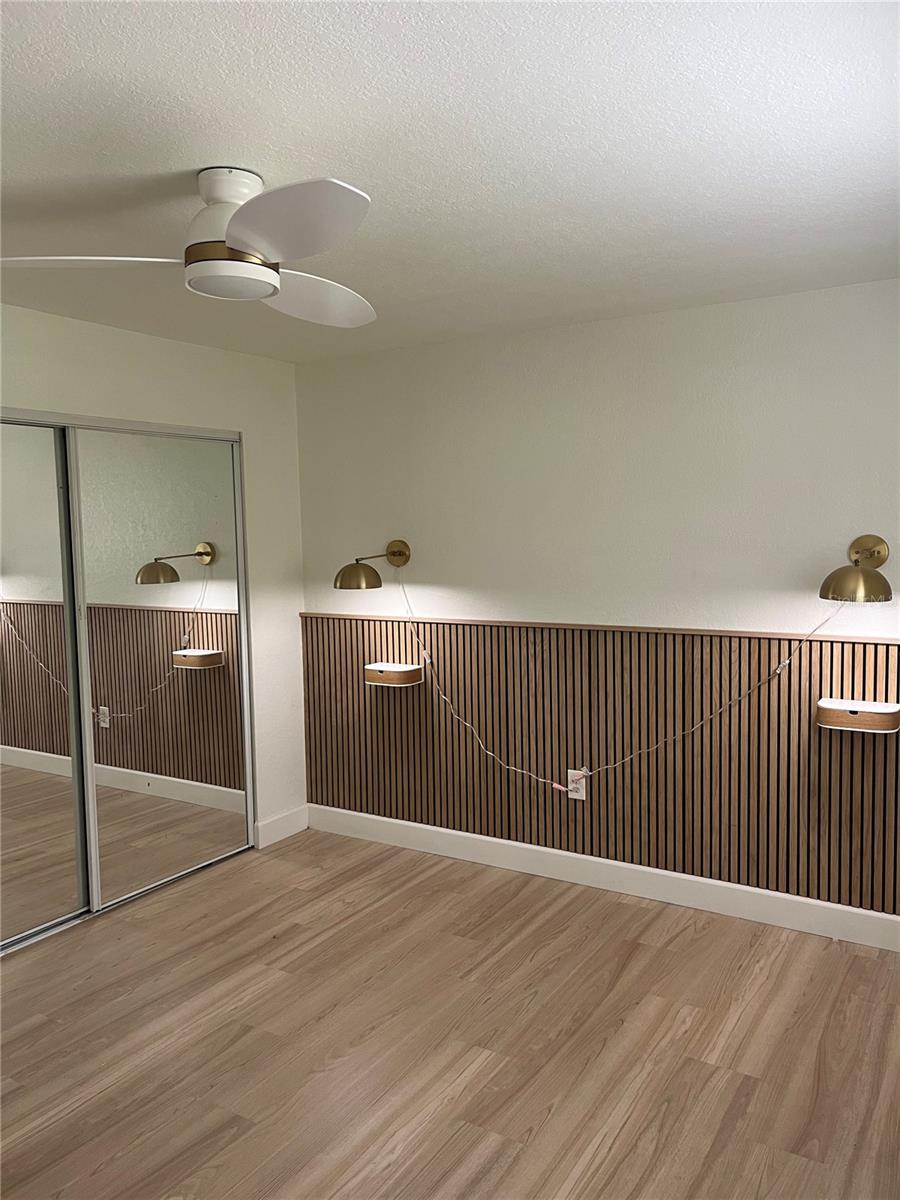 Image 8 of 13 For 3914 Neptune Street 27