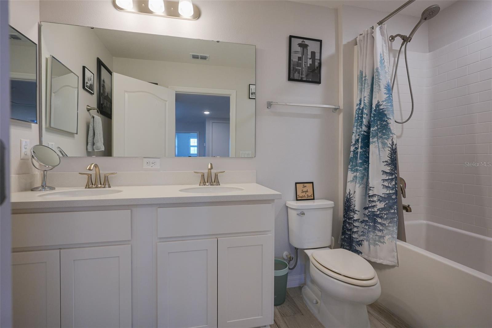 Image 34 of 88 For 31300 Kale Brooks Court