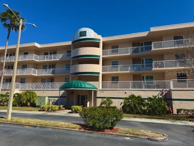 Image 3 of 45 For 6251 Shoreline Drive 2205