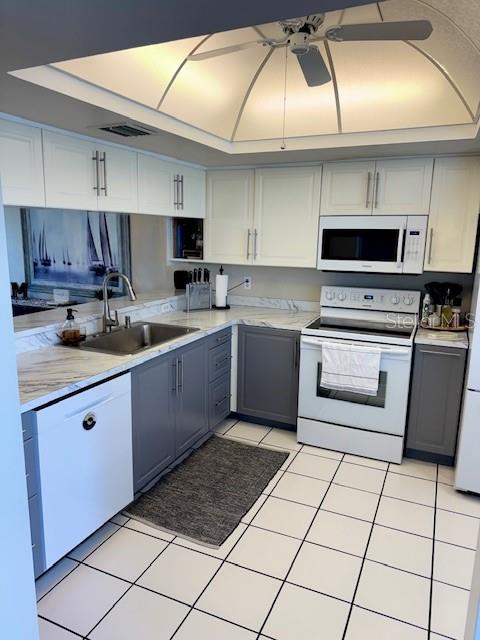 Image 6 of 45 For 6251 Shoreline Drive 2205