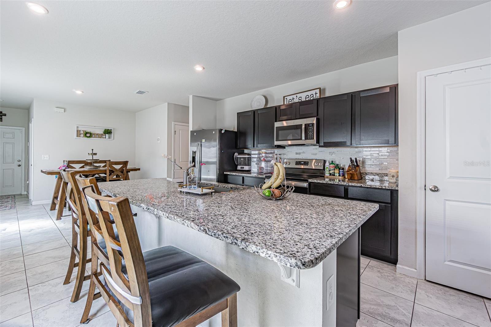 Image 11 of 21 For 35045 Jomar Avenue