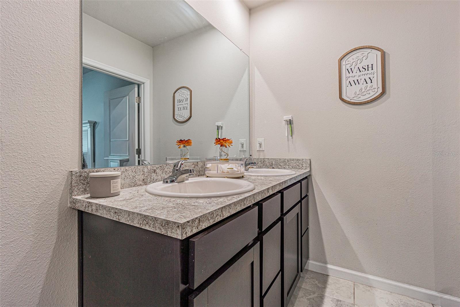 Image 16 of 21 For 35045 Jomar Avenue