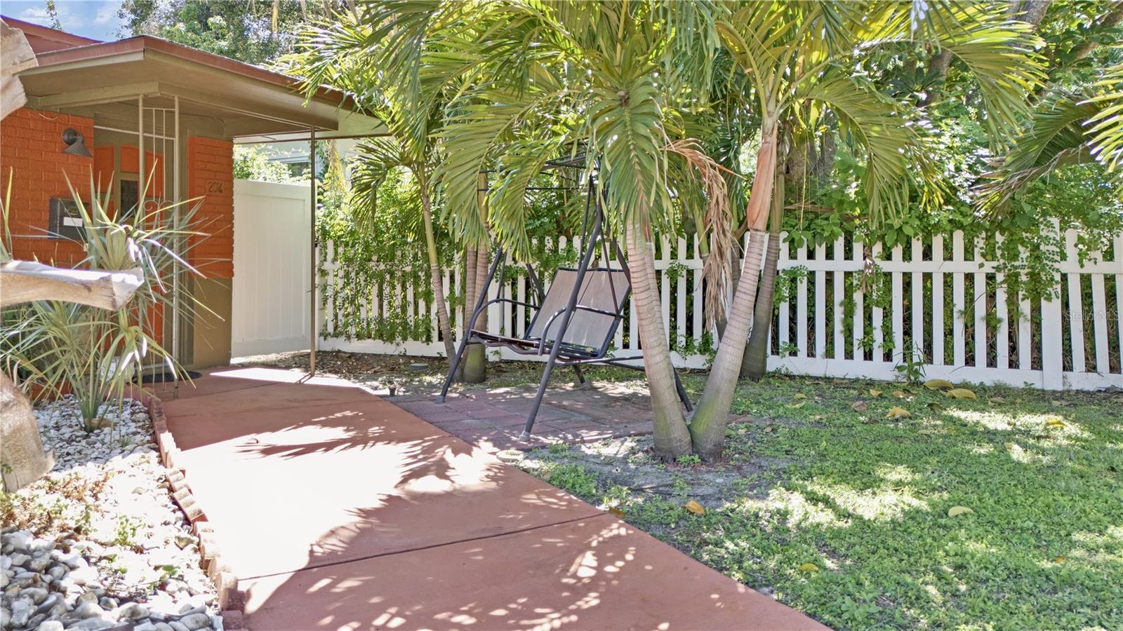 Image 3 of 23 For 2016 2nd Avenue N