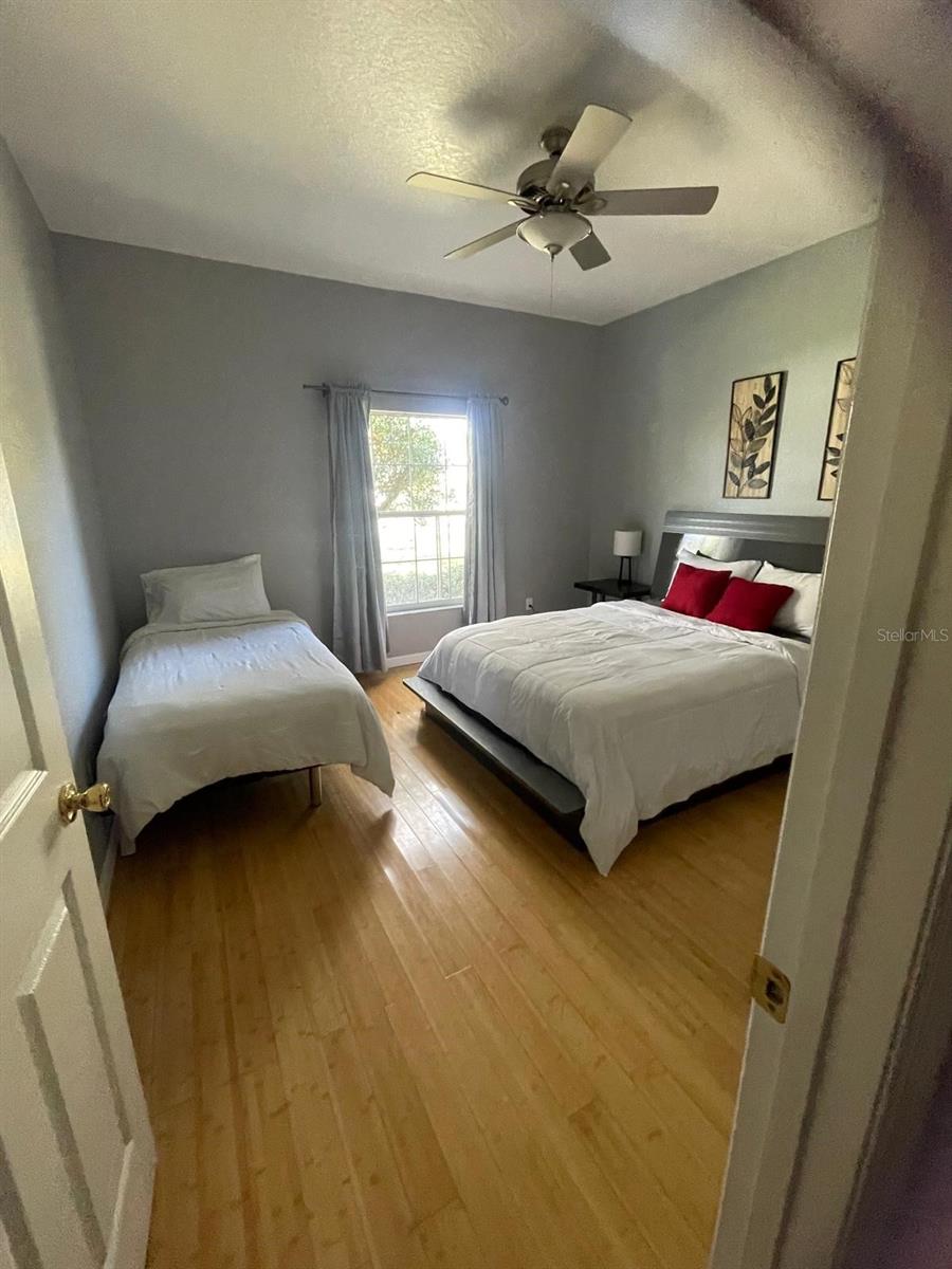 Image 11 of 16 For 4005 Chelsea Lane