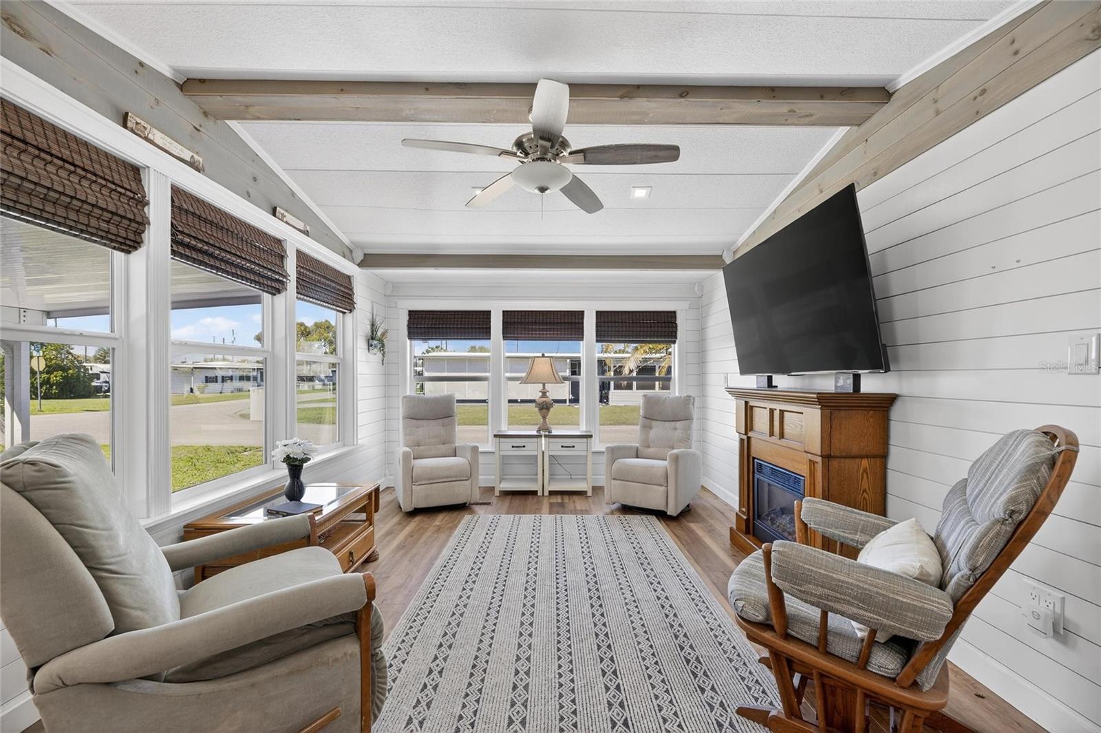 Image 10 of 53 For 37036 8th Avenue