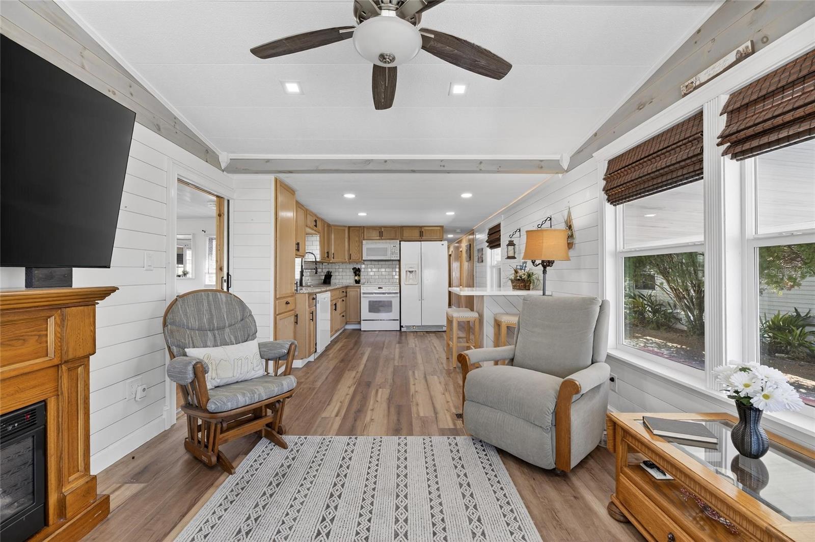 Image 13 of 53 For 37036 8th Avenue