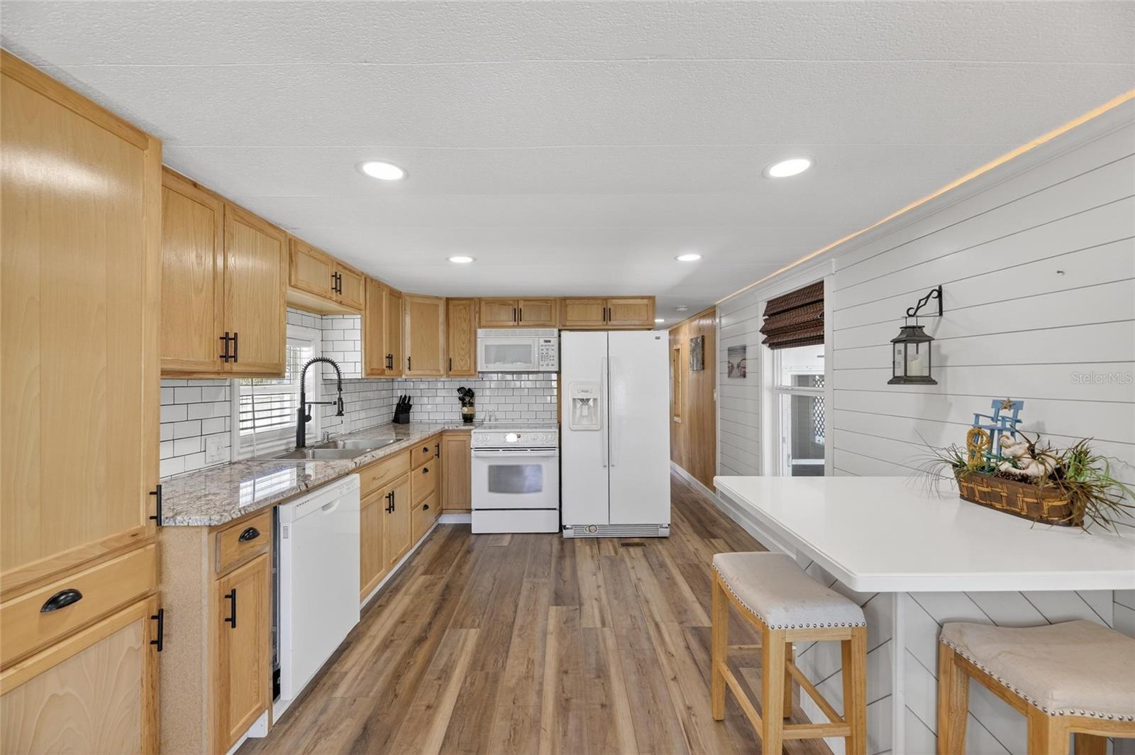 Image 16 of 53 For 37036 8th Avenue