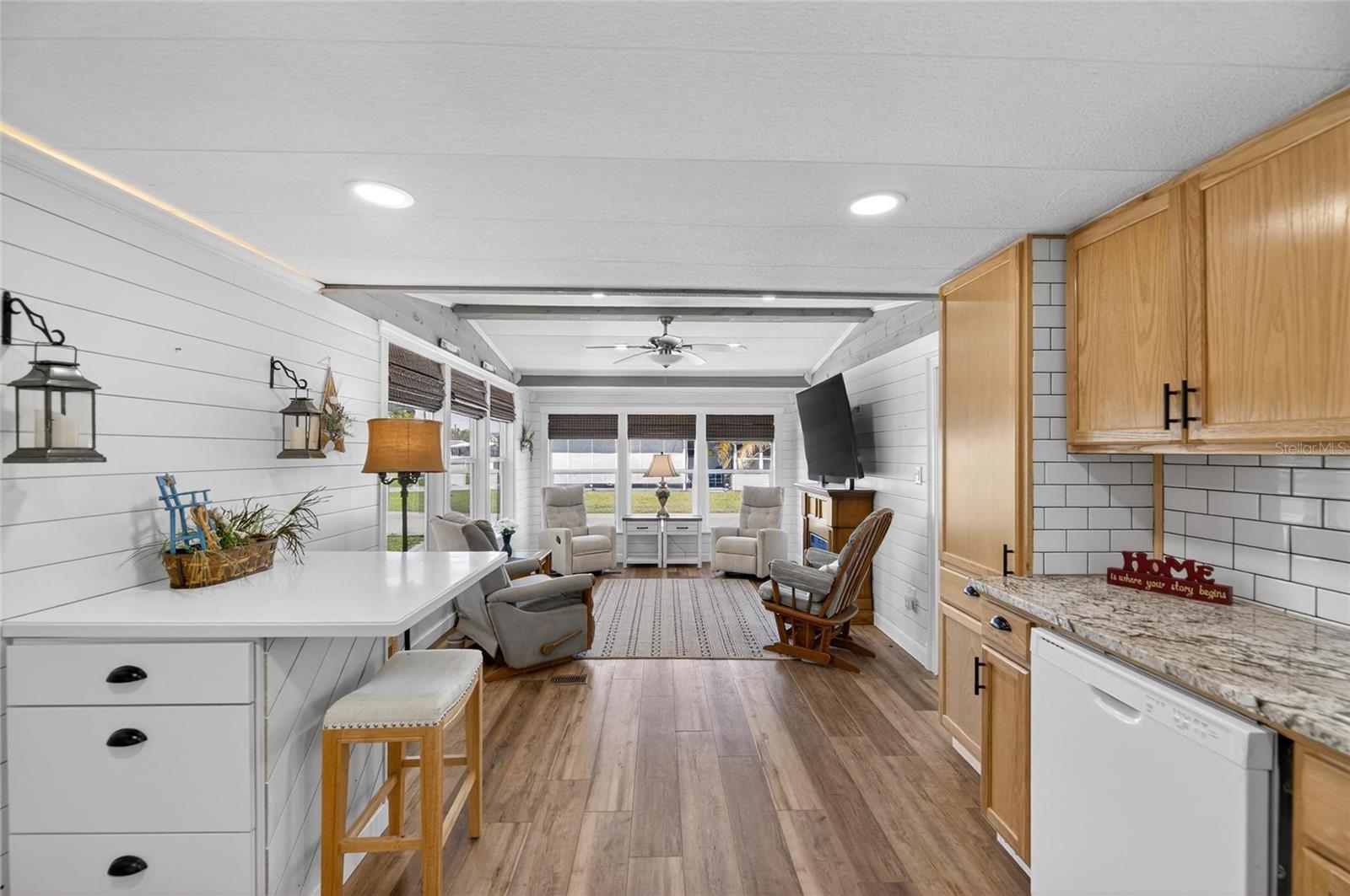 Image 19 of 53 For 37036 8th Avenue