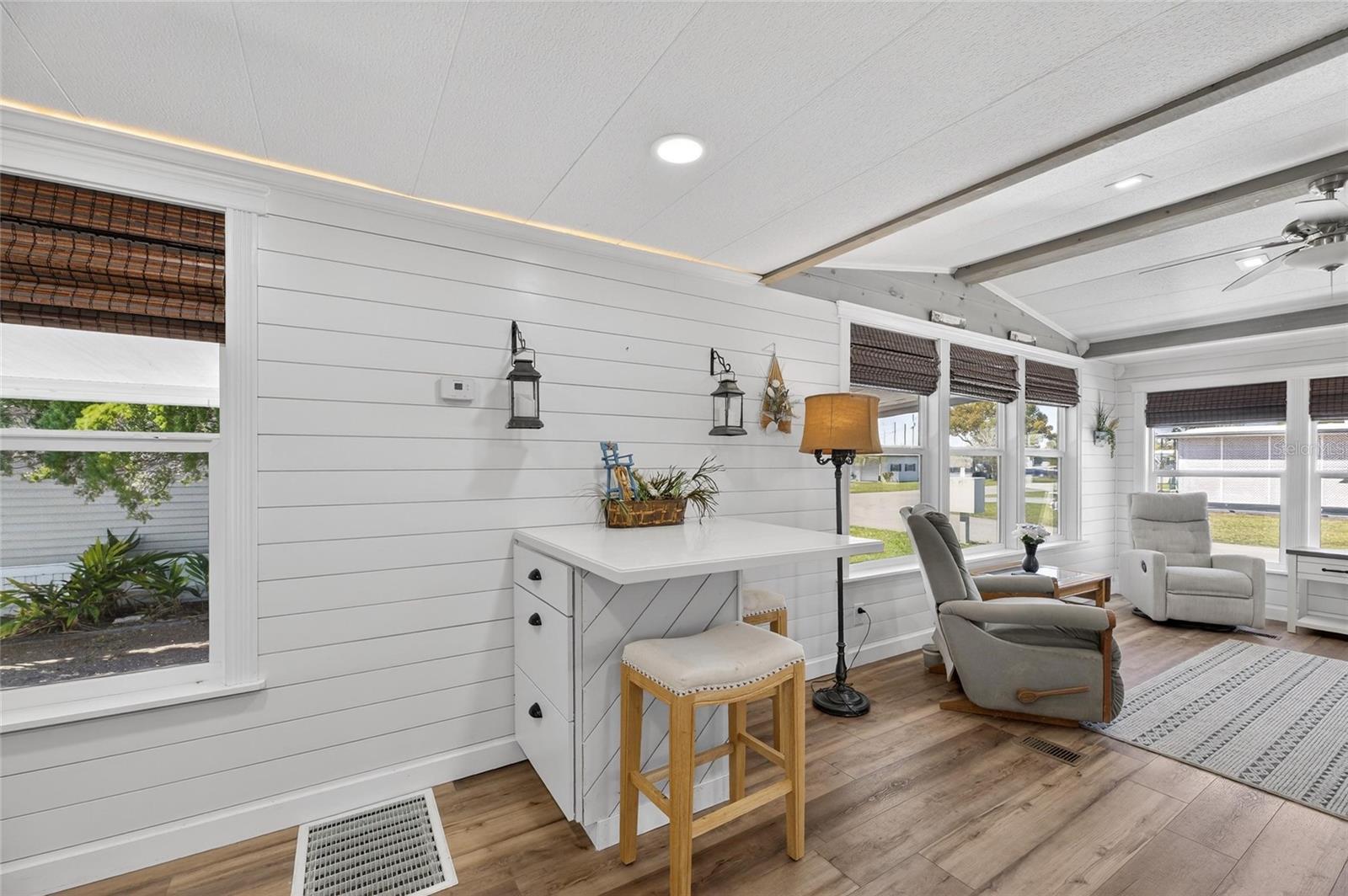 Image 23 of 53 For 37036 8th Avenue