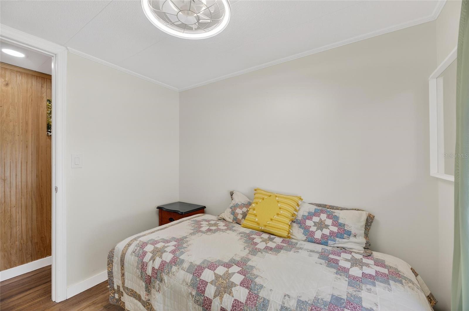 Image 27 of 53 For 37036 8th Avenue