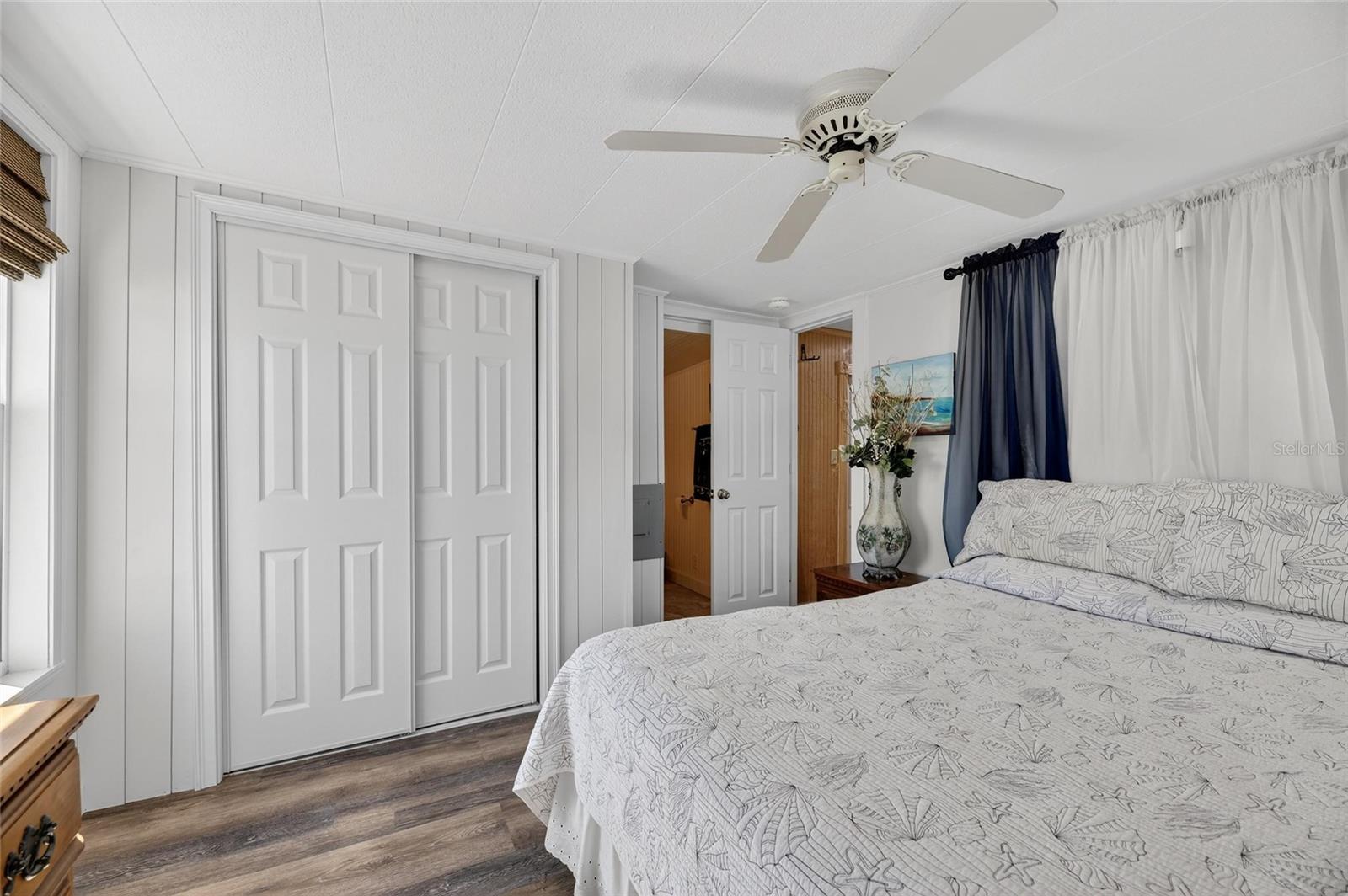 Image 34 of 53 For 37036 8th Avenue