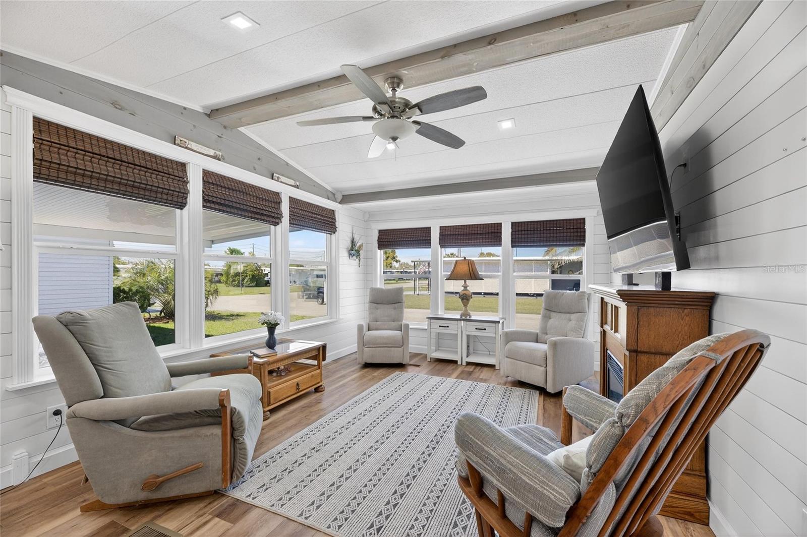 Image 9 of 53 For 37036 8th Avenue