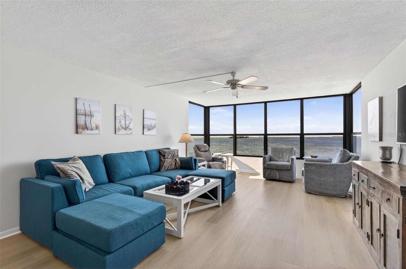 Image 10 of 39 For 300 Woodette Drive 404b