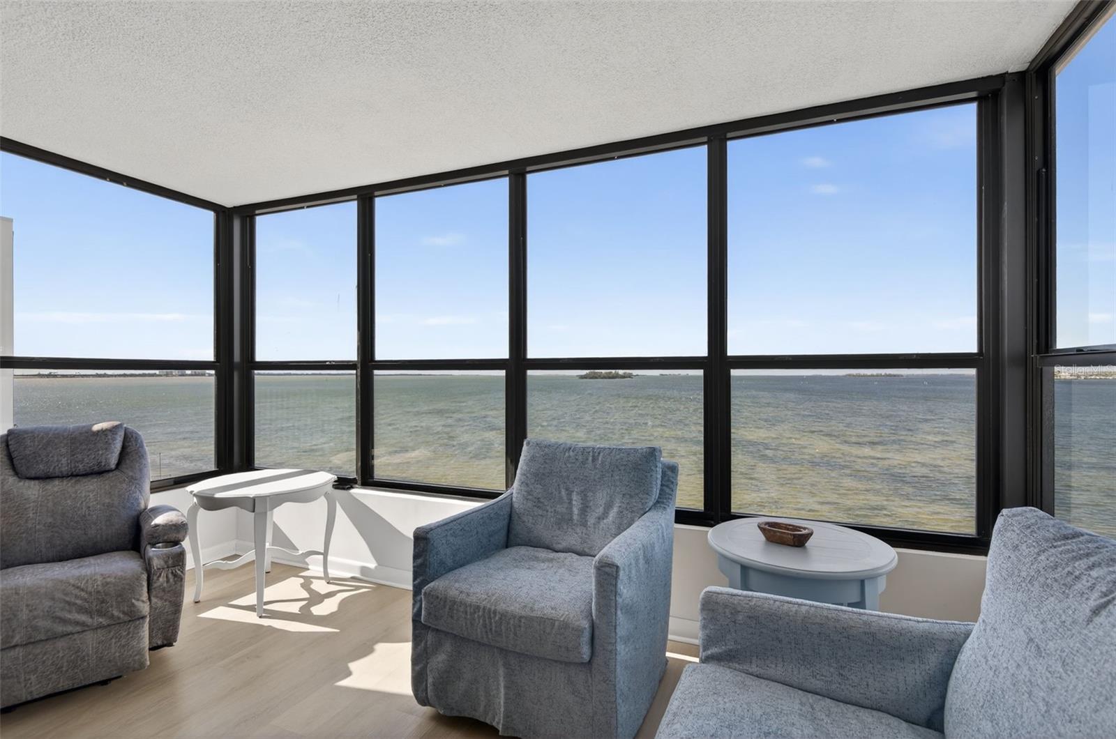 Image 13 of 39 For 300 Woodette Drive 404b