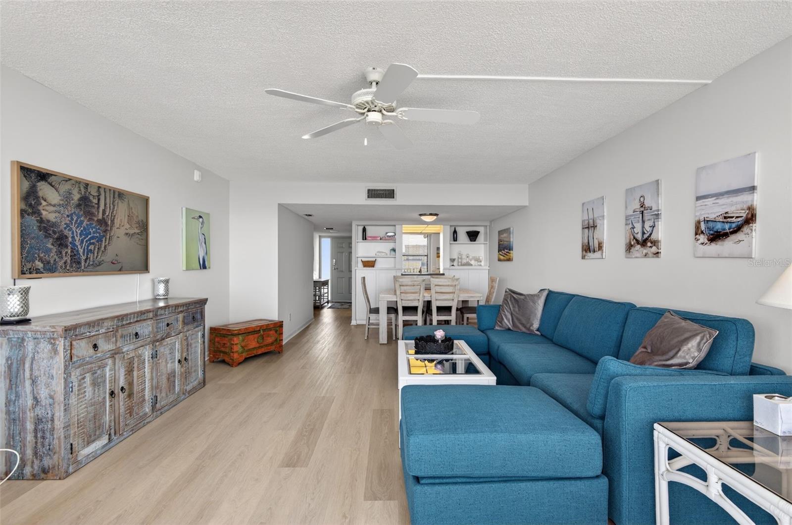 Image 14 of 39 For 300 Woodette Drive 404b