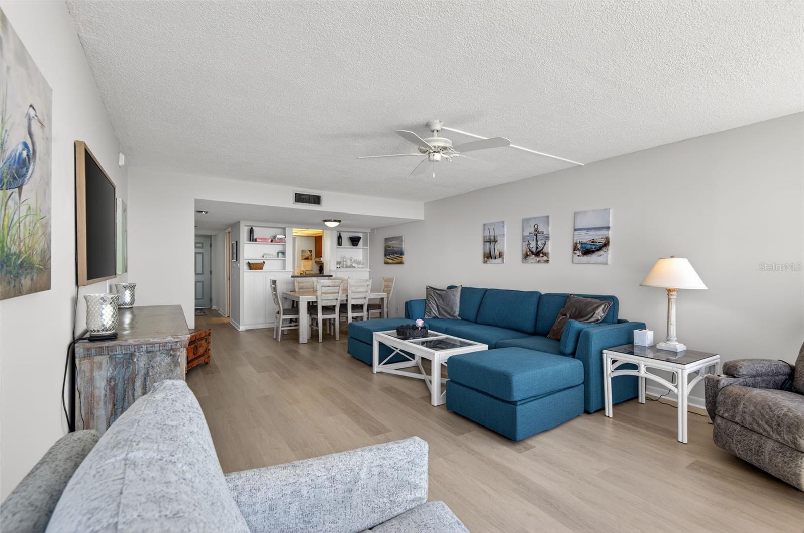 Image 16 of 39 For 300 Woodette Drive 404b