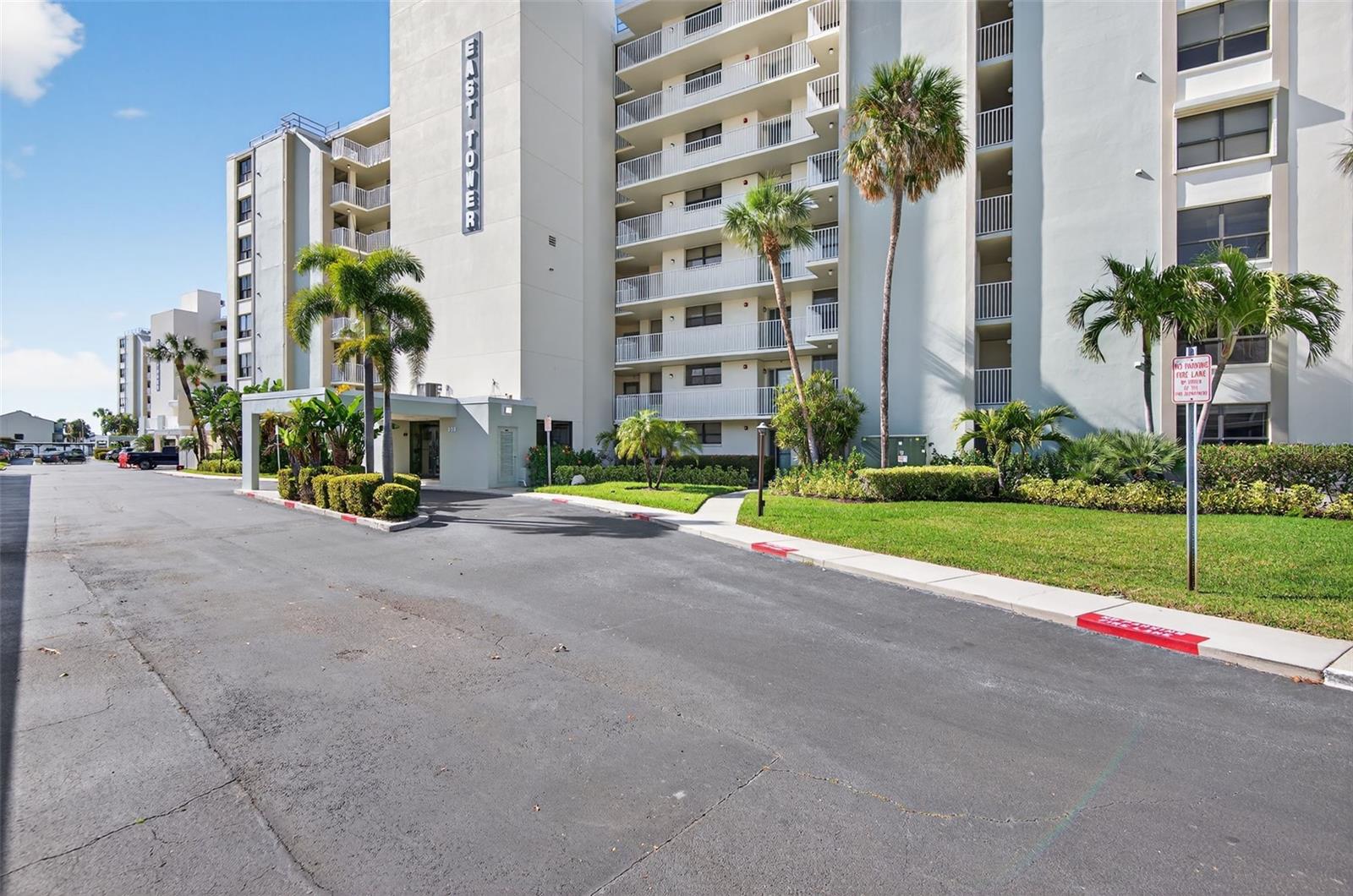 Image 2 of 39 For 300 Woodette Drive 404b