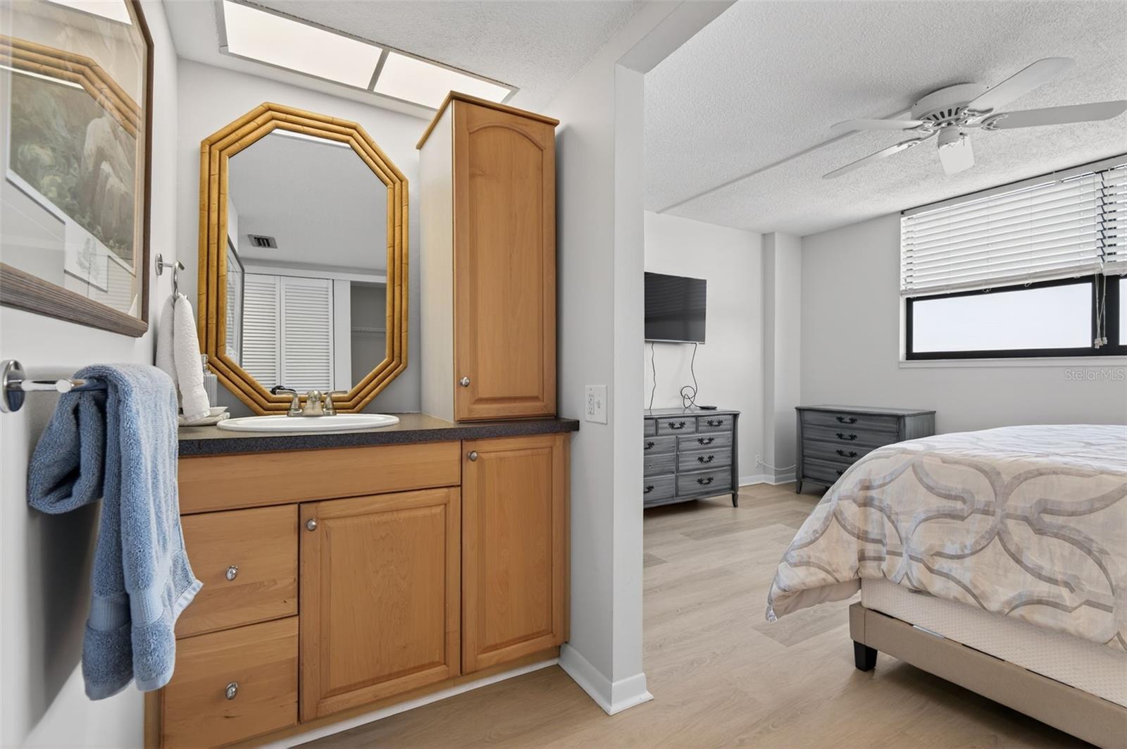 Image 29 of 39 For 300 Woodette Drive 404b