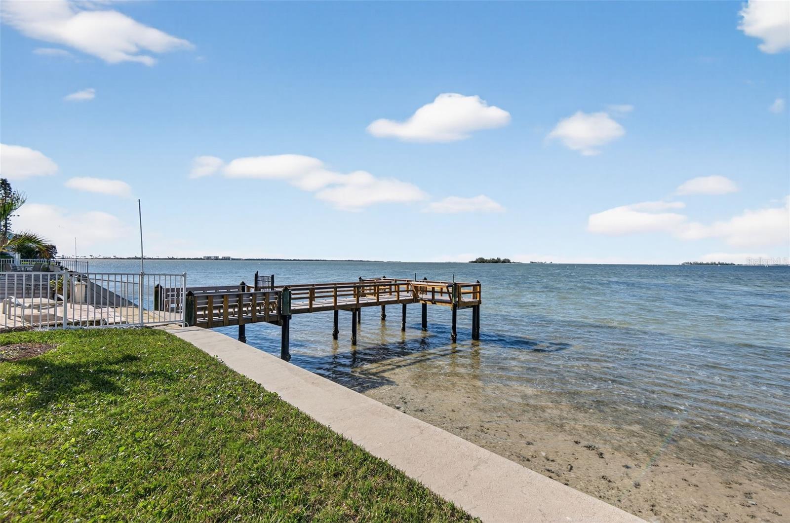 Image 34 of 39 For 300 Woodette Drive 404b