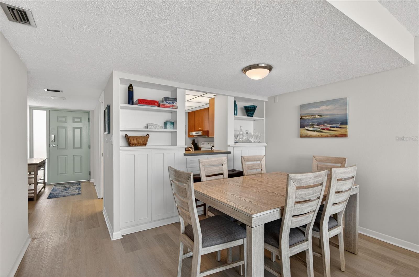 Image 8 of 39 For 300 Woodette Drive 404b