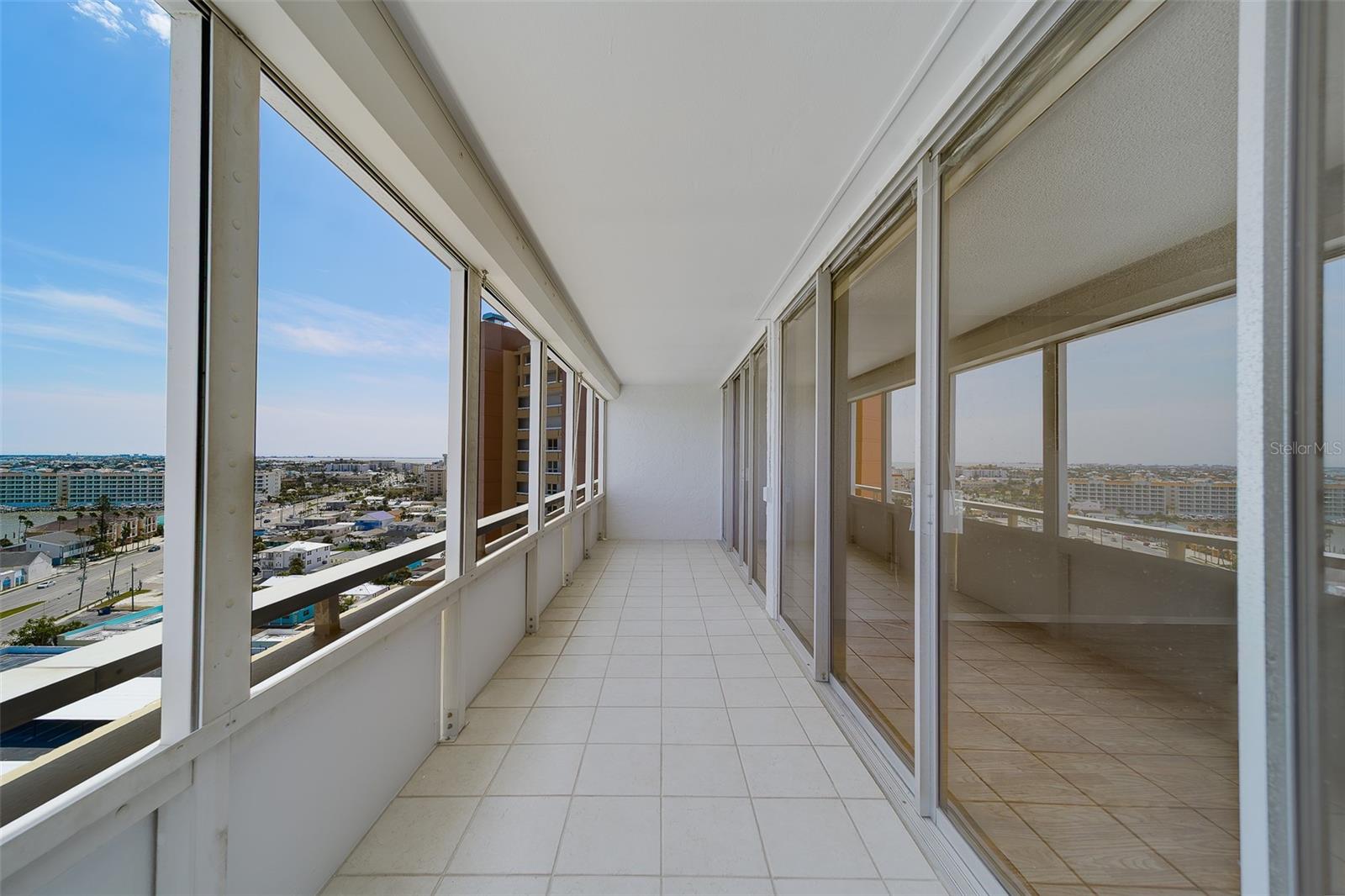 Image 22 of 46 For 17920 Gulf Boulevard 1408