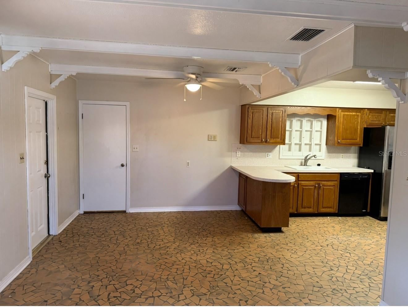 Image 8 of 29 For 914 Homewood Drive