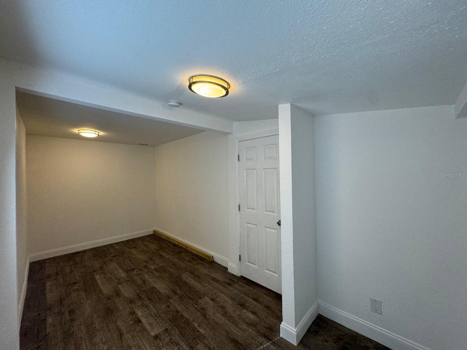 Image 5 of 6 For 8113 Alaska Street