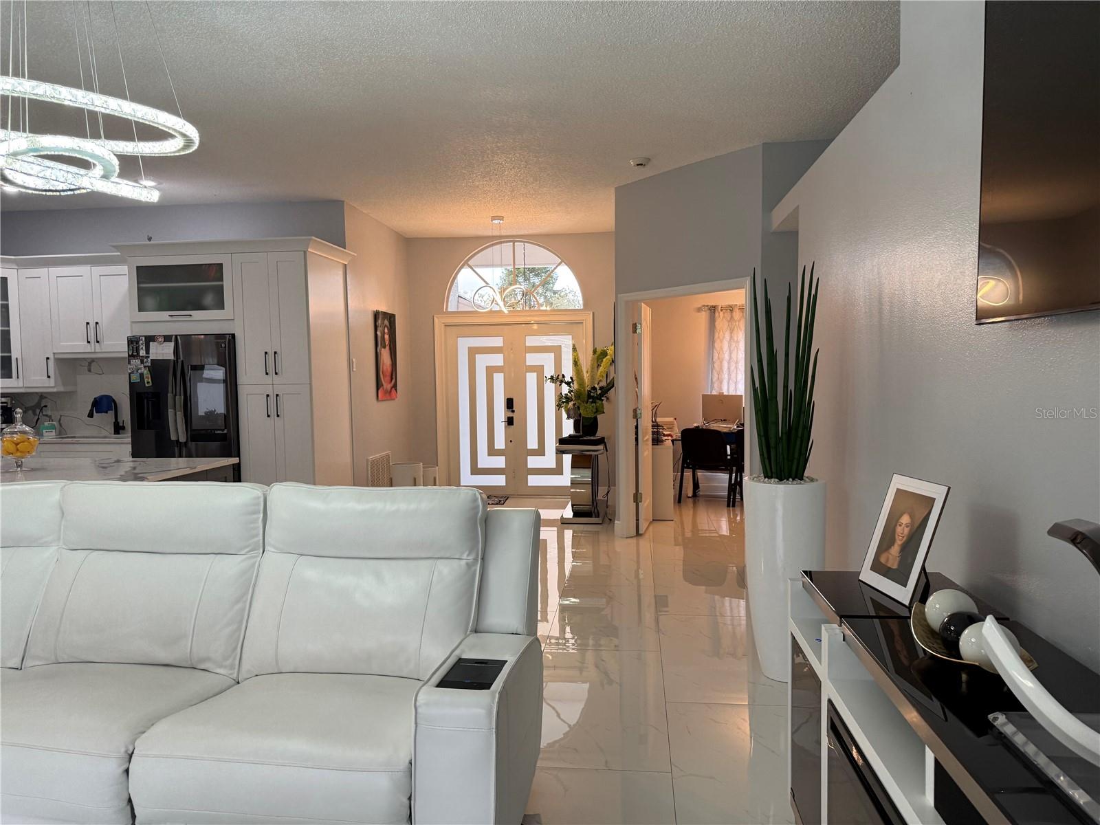 Listing photo id 8 for 14410 Dabney Court