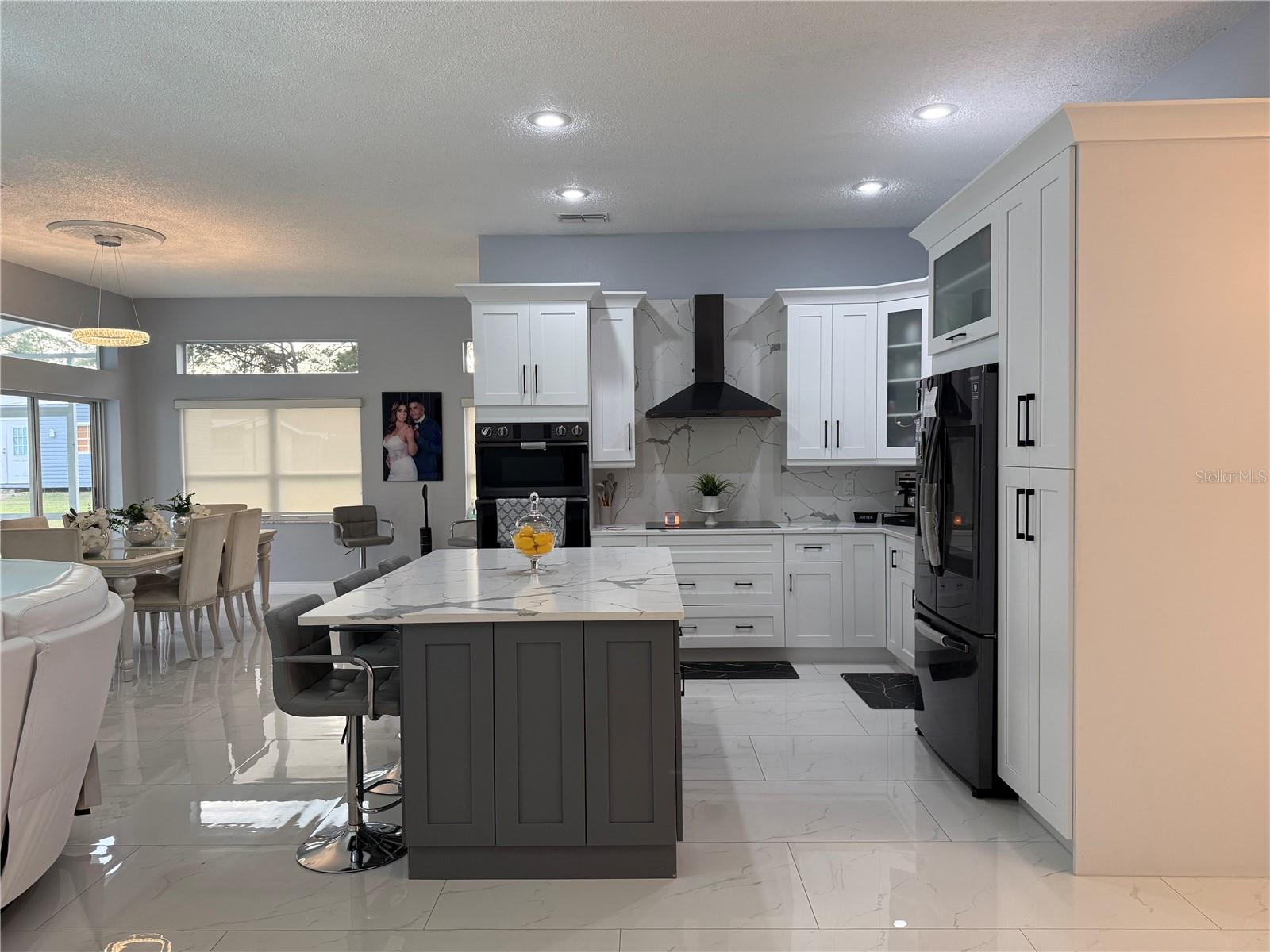 Listing photo id 1 for 14410 Dabney Court