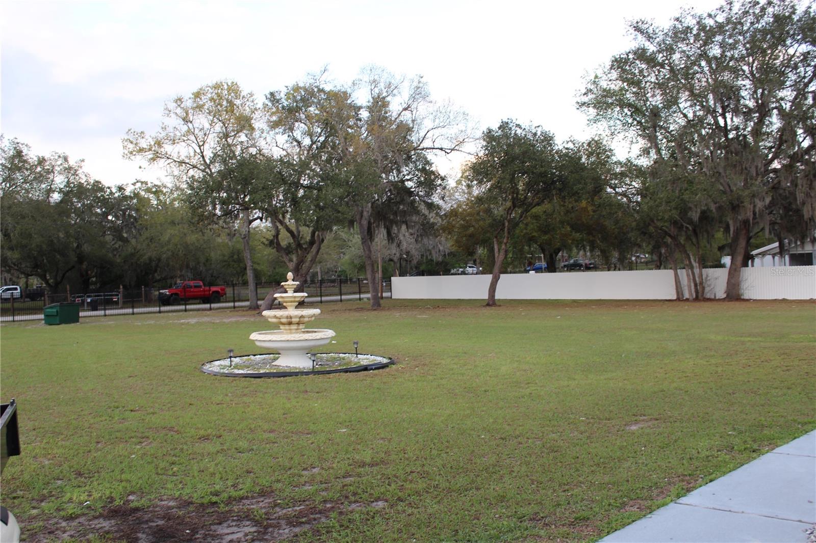 Listing photo id 69 for 14410 Dabney Court