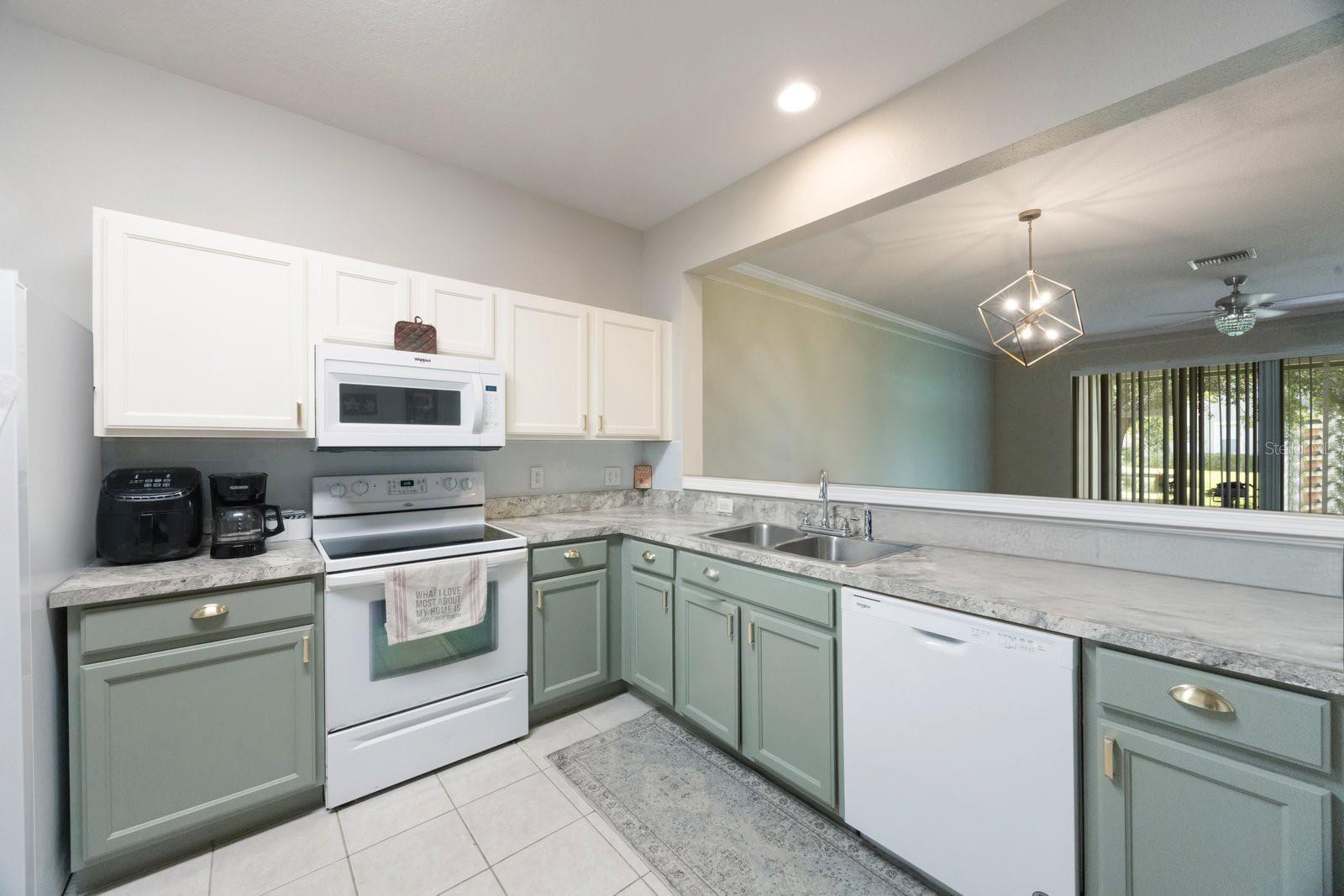 Image 6 of 32 For 2733 Conch Hollow Drive