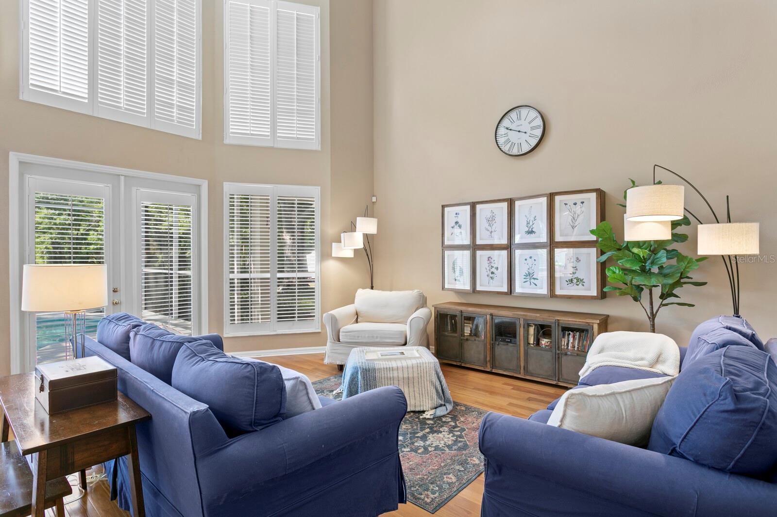 Image 14 of 73 For 18008 Pinnacle Court