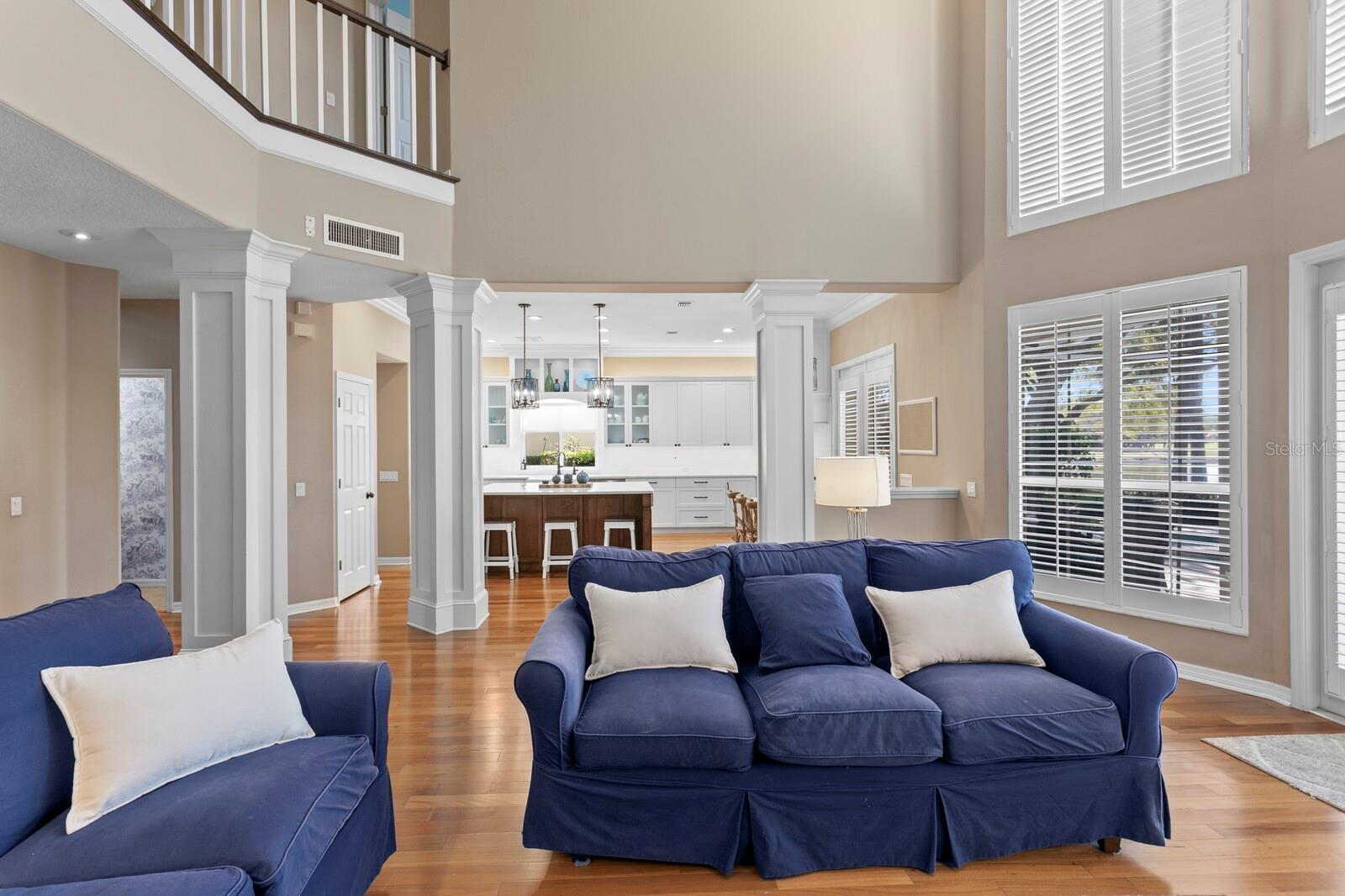 Image 16 of 73 For 18008 Pinnacle Court