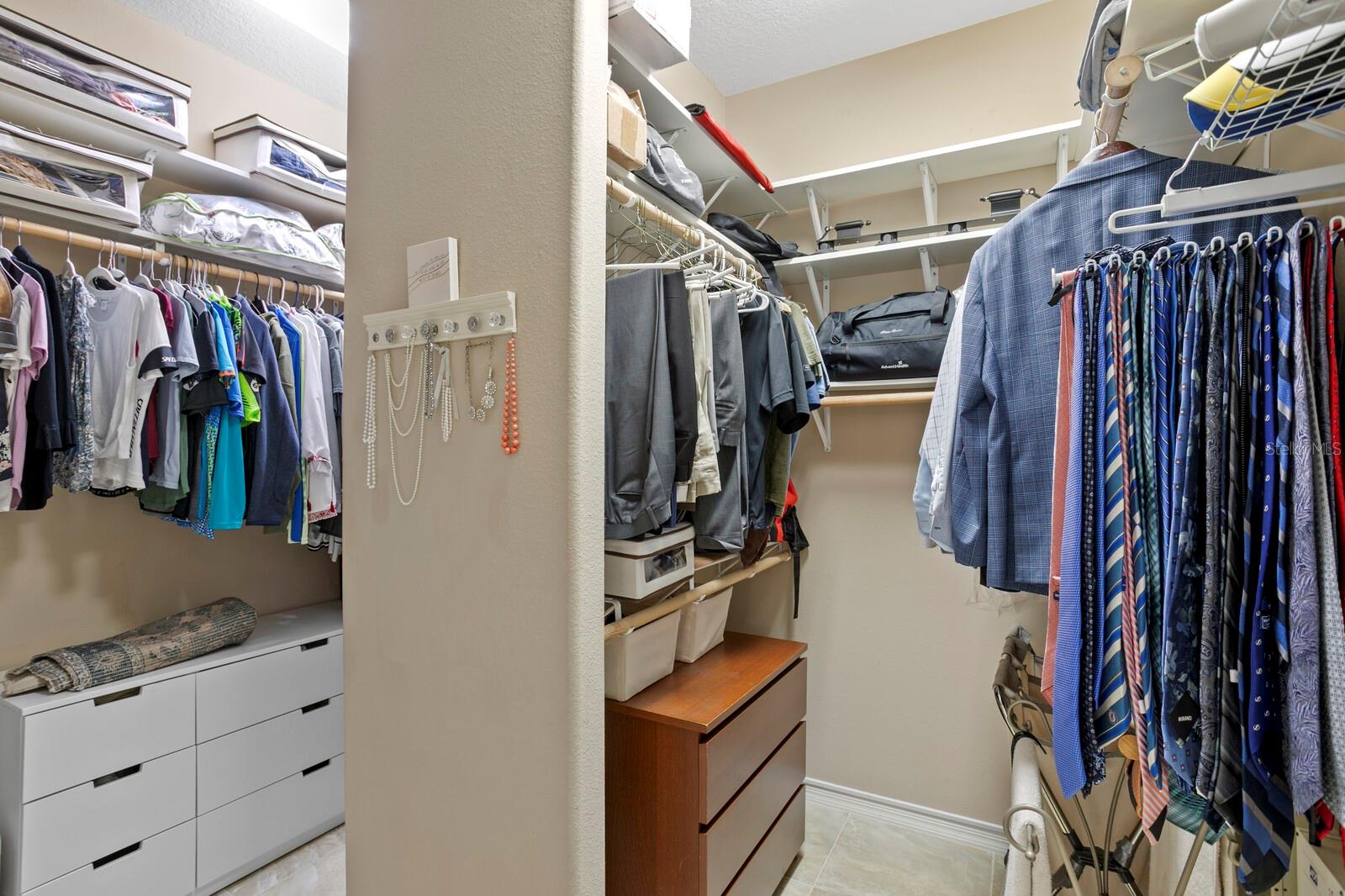 Image 35 of 73 For 18008 Pinnacle Court