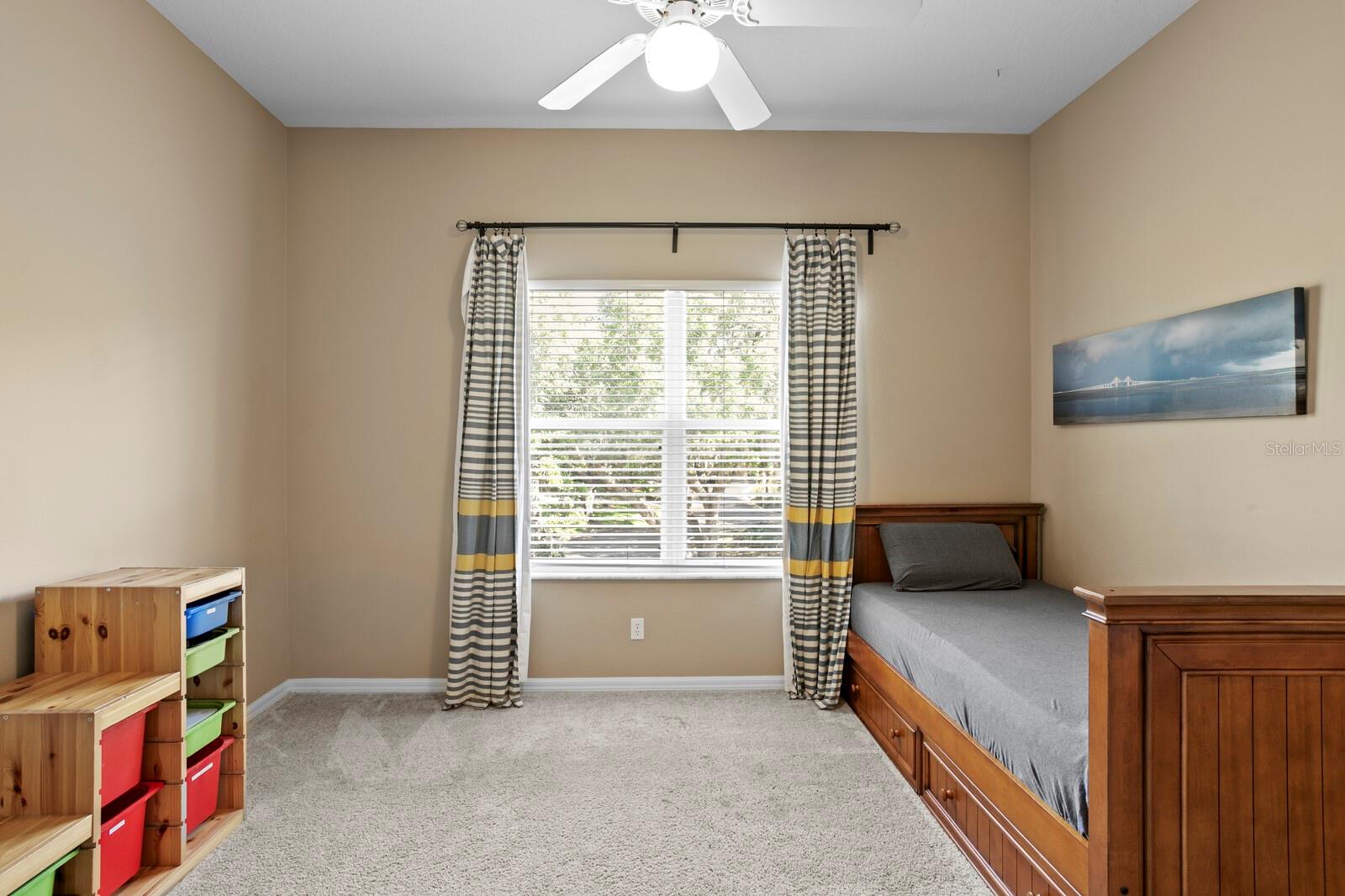 Image 36 of 73 For 18008 Pinnacle Court