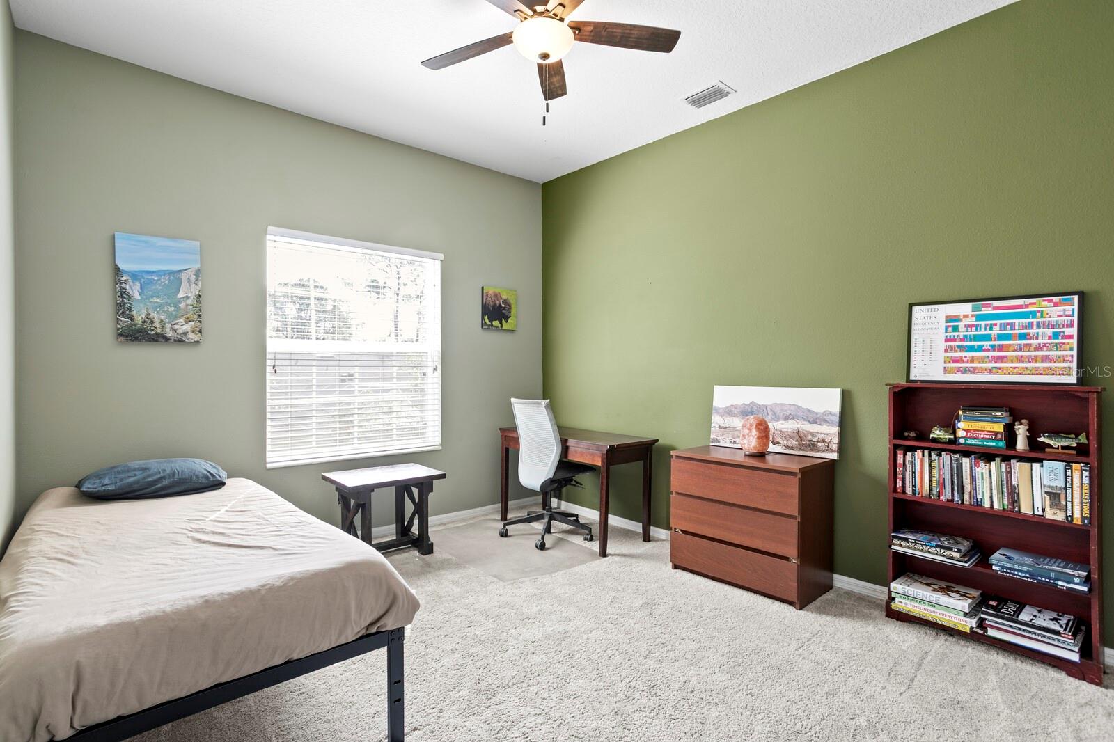 Image 44 of 73 For 18008 Pinnacle Court