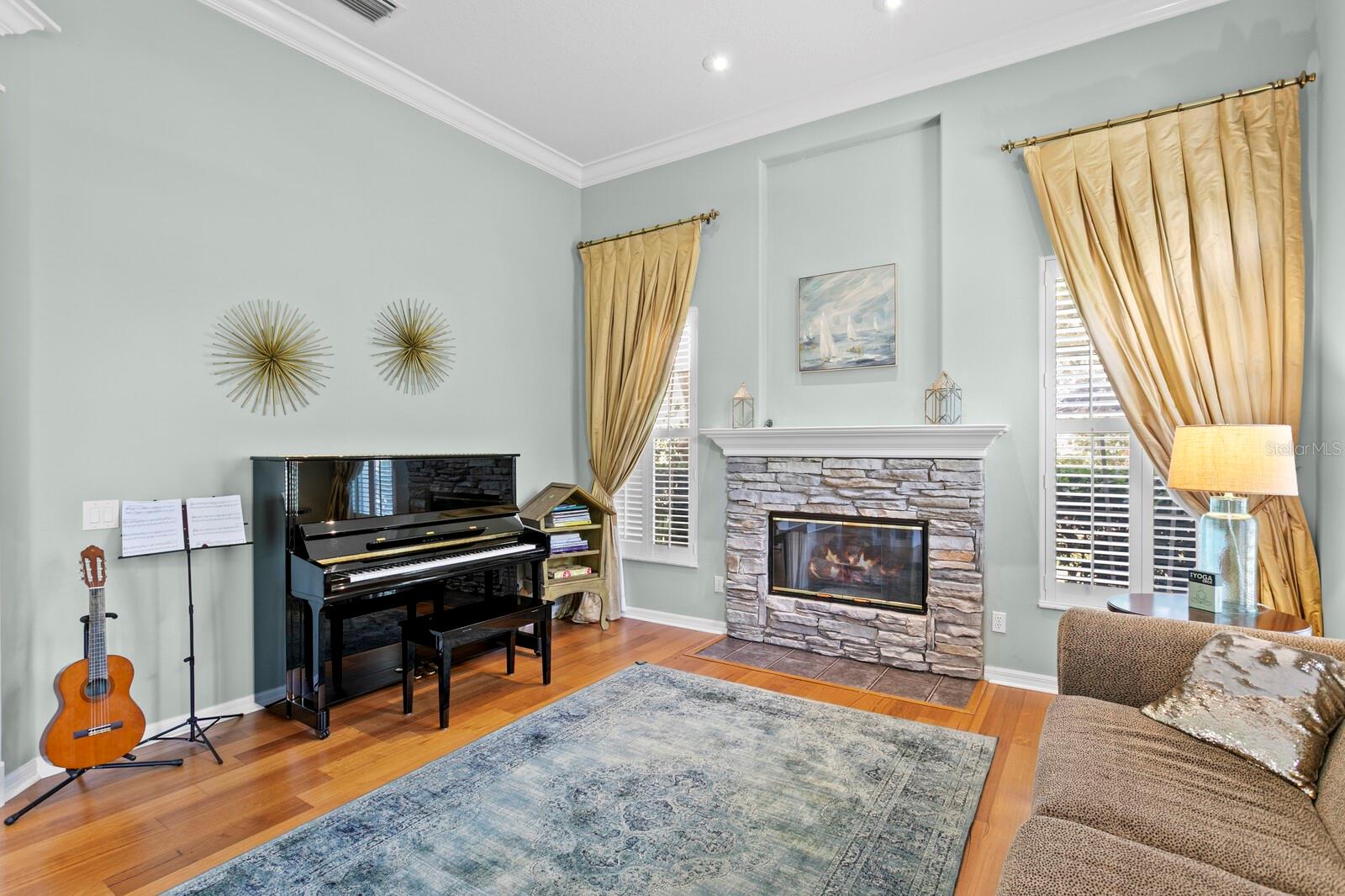 Image 9 of 73 For 18008 Pinnacle Court