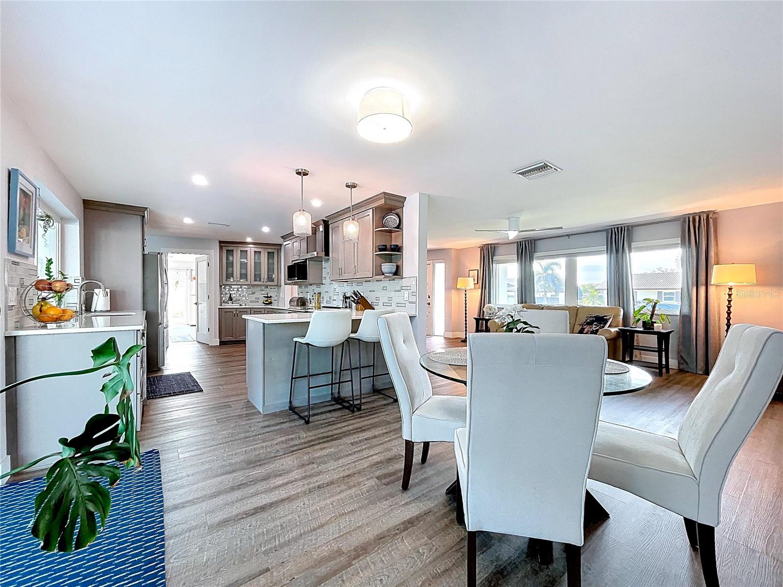 Image 13 of 70 For 13879 Kimberly Drive